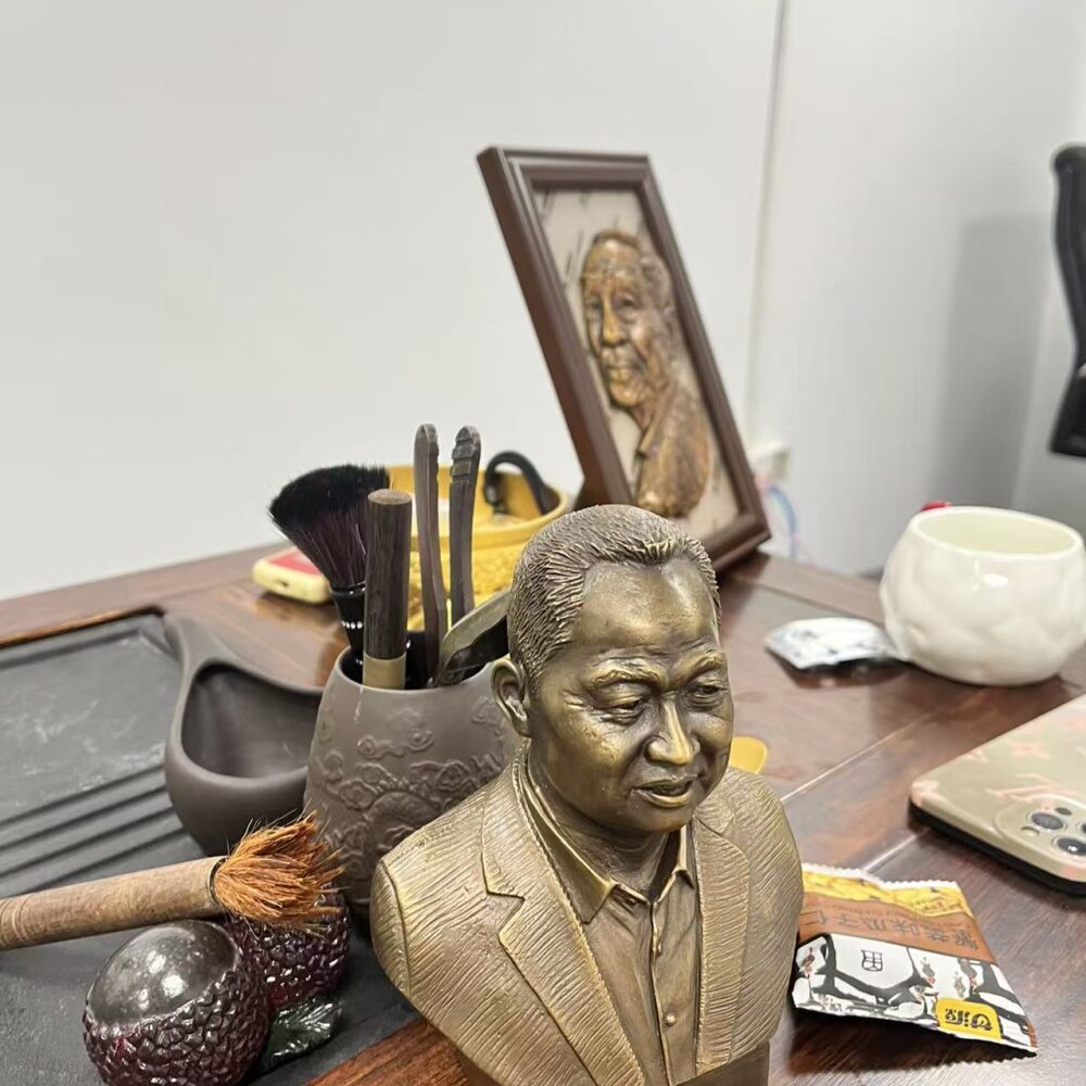 Customize 3D portrait making for your loved ones